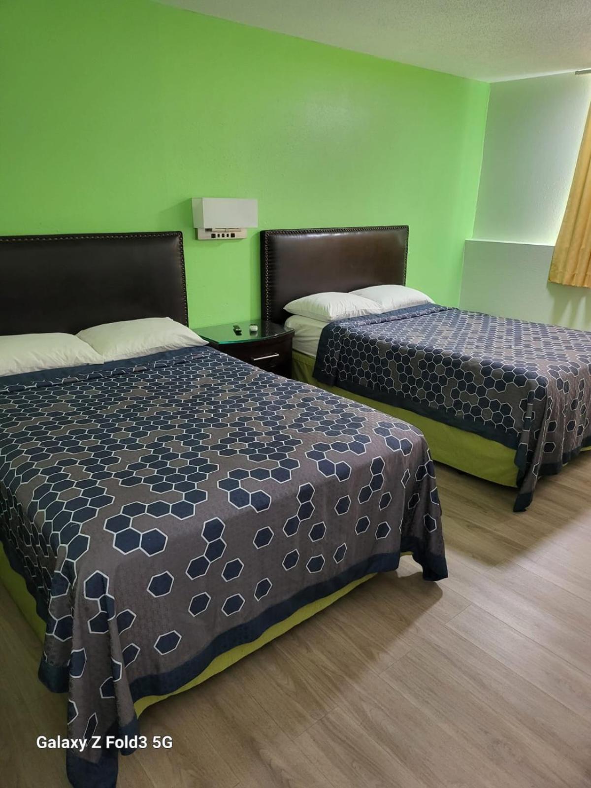 Value Inn & Suites Salina Ngoại thất bức ảnh