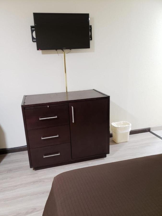 Value Inn & Suites Salina Ngoại thất bức ảnh